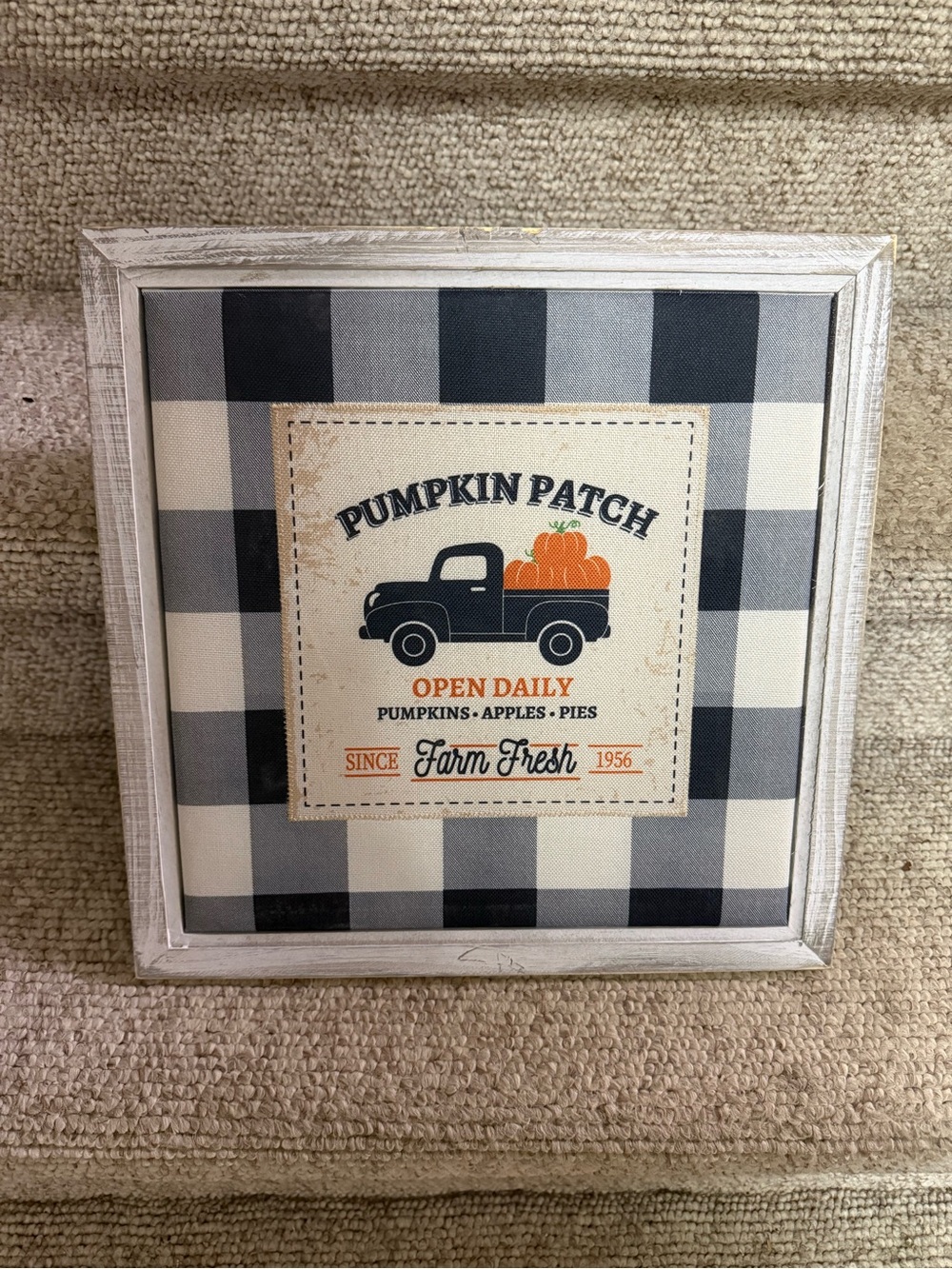 HARVEST ACCENT DECOR PUMPKIN PATCH FARM FRESH 14”X14” CLOTH WOOD SIGN-TAGS/HOOK